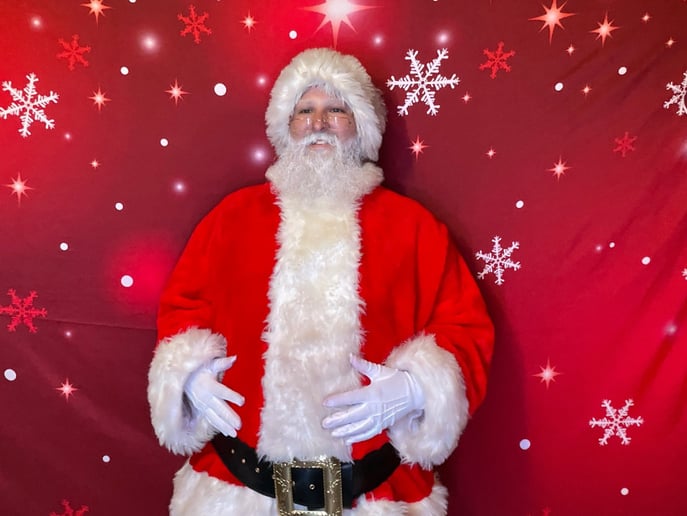 Gallery photo 7 of Capital City Santa