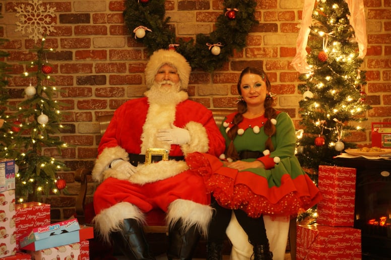 Gallery photo 1 of Capital City Santa