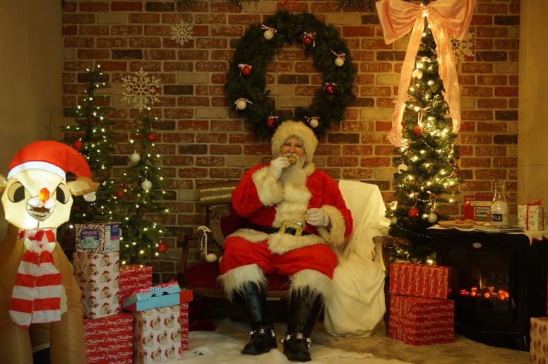 Gallery photo 4 of Capital City Santa