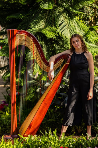 Gallery photo 2 of Clara Malek - Harpist