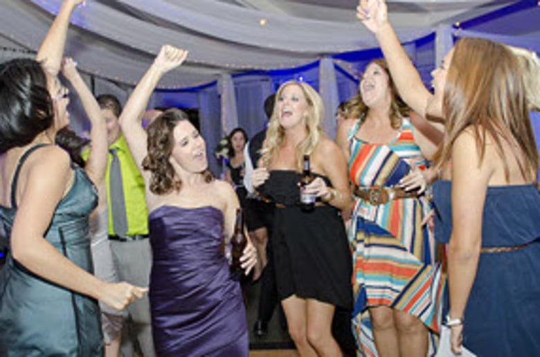 Gallery photo 1 of Silvertunes Entertainment