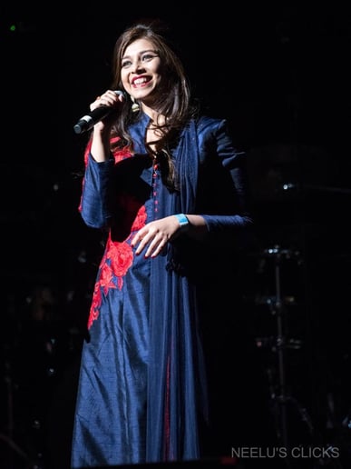 Gallery photo 4 of Simantinee Roy - Bollywood & Fusion Live