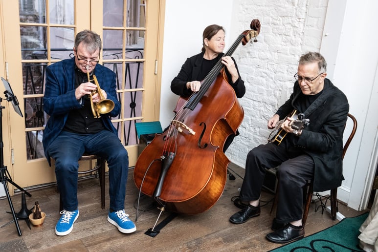 Gallery photo 5 of Simon Burke Trio