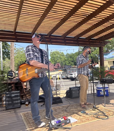 Gallery photo 3 of Simon Melrose