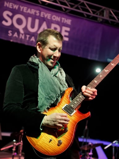 Gallery photo 7 of Simon Melrose