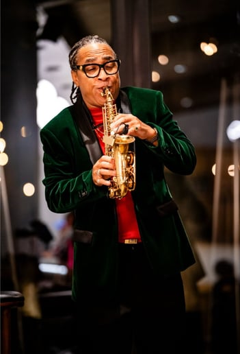 Gallery photo 5 of Simply LaRoy