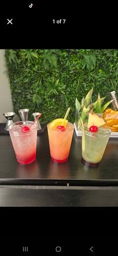 Gallery photo 18 of Sin City Sips