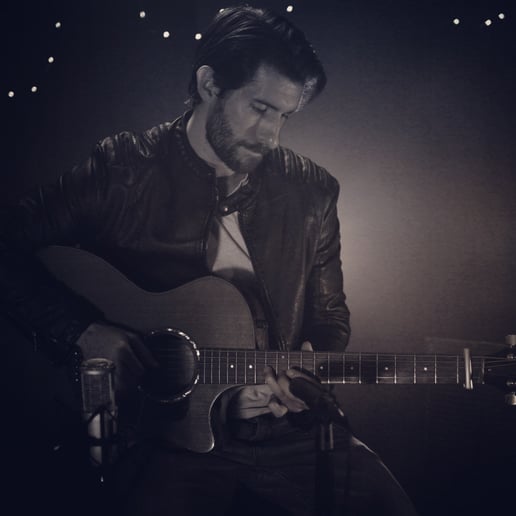 Gallery photo 7 of Singer/Songwriter David Henning