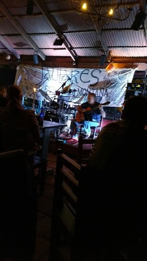 Gallery photo 2 of Singer/guitarist Extraordinaire   
