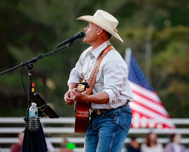 Gallery photo 9 of David Gautreau - Singer/Songwriter
