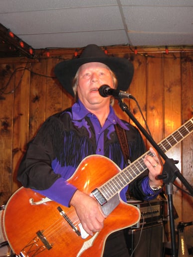 Gallery photo 3 of Singing Cowboy