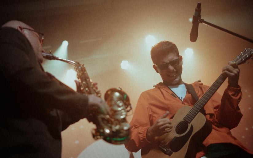 Gallery photo 2 of Hamlet Mota Singer Guitarist Miami