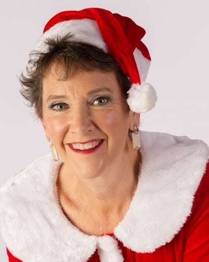 Gallery photo 1 of Liz Young Sings