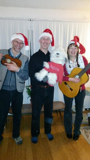 Gallery photo 2 of Singing Puppeteer