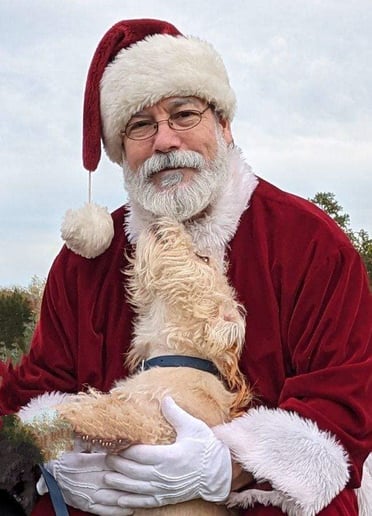 Gallery photo 7 of Singing Santa