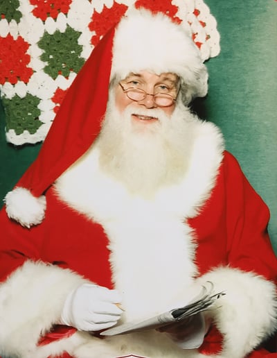 Gallery photo 10 of Singing Santa of the South