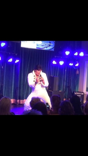 Gallery photo 6 of SingLikeTheKing