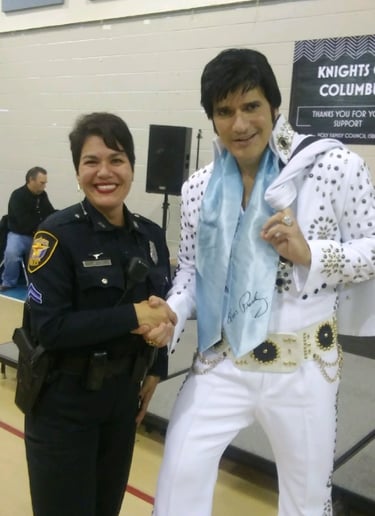 Gallery photo 7 of SingLikeTheKing