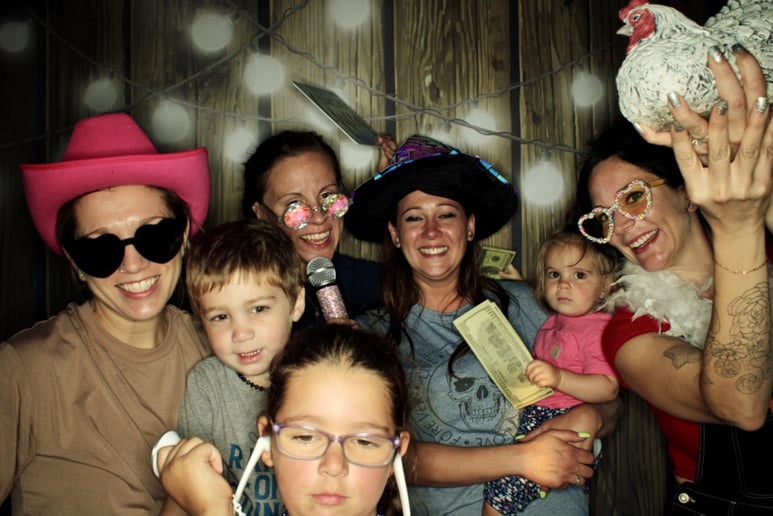 Gallery photo 1 of Sip & Snap Photo Booth