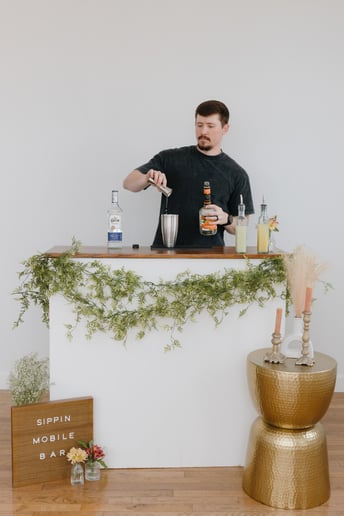 Gallery photo 2 of Sippin' Mobile Bar