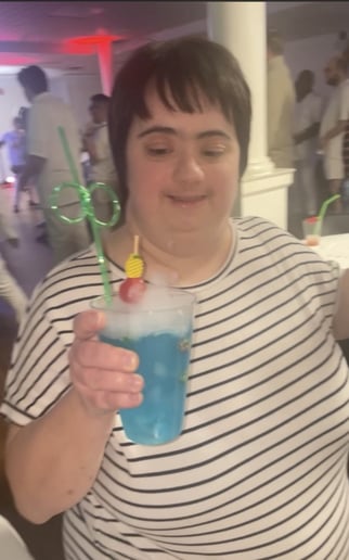 Gallery photo 8 of Sipping Pretty Mobile Bartending