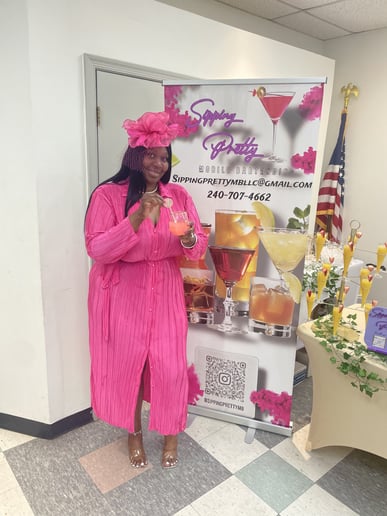 Gallery photo 10 of Sipping Pretty Mobile Bartending