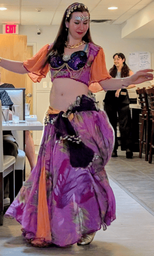 Gallery photo 2 of Sirona Luna Belly Dance