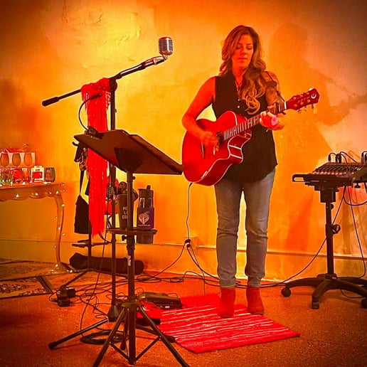 Gallery photo 1 of Sister and the Sun