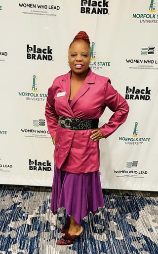 Gallery photo 10 of Sister Leaders (Female Leadership)
