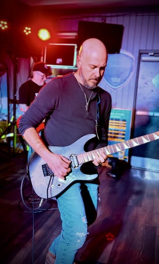 Gallery photo 6 of Six Daze Rock/Pop Cover Band