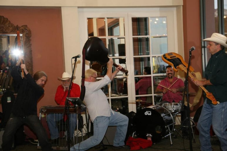 Gallery photo 3 of Six Sons of a Gun