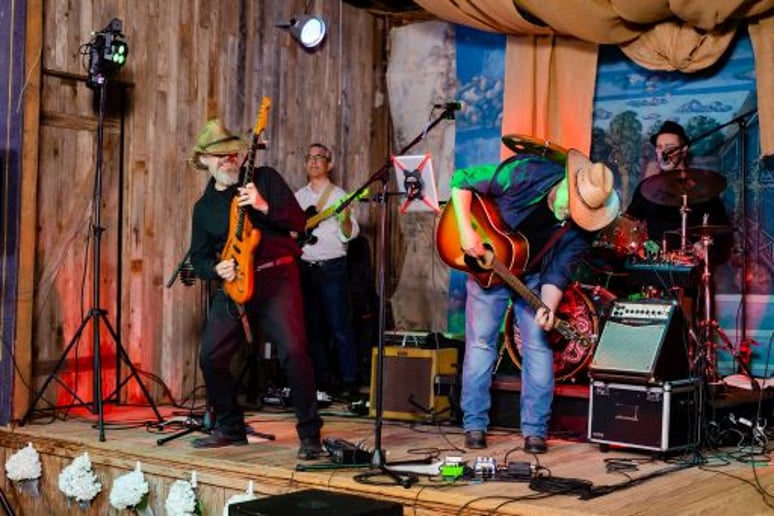 Gallery photo 15 of Six Sons of a Gun