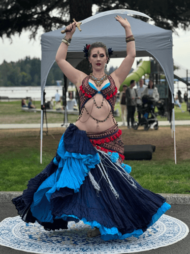 Gallery photo 2 of Siyrren's Song Dance Company