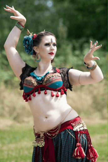Gallery photo 1 of Siyrren's Song Dance Company
