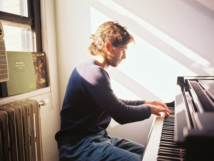 Gallery photo 1 of Skilled and Versatile Pianist