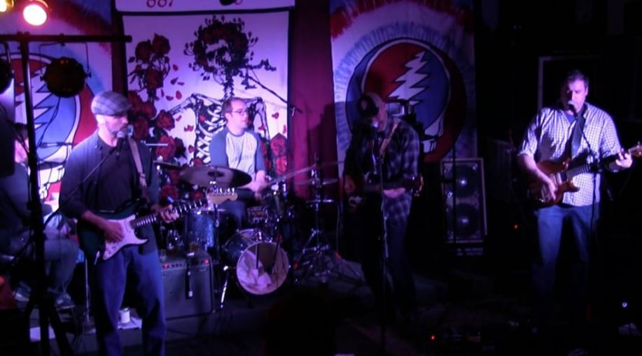 Gallery photo 5 of Skull & Roses