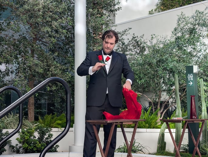 Gallery photo 5 of Richard Lord - Magician