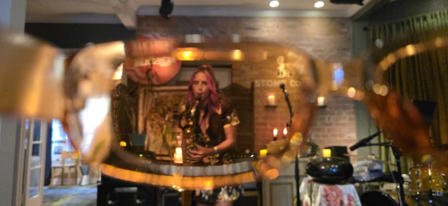 Gallery photo 4 of SloCommotion Lofi dance vibes and MC