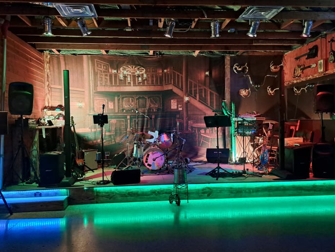 Gallery photo 2 of Smack Dab