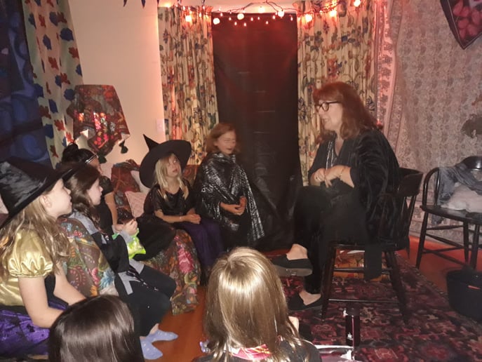 Gallery photo 2 of Debby Gullery - Motivational Speaker & Storyteller