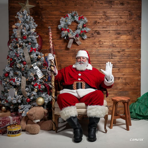 Gallery photo 2 of Smart Car Santa