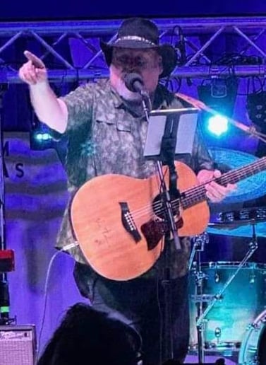 Gallery photo 2 of Smokin' Kountry