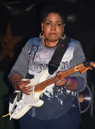 Gallery photo 3 of Smooth Groove Guitar