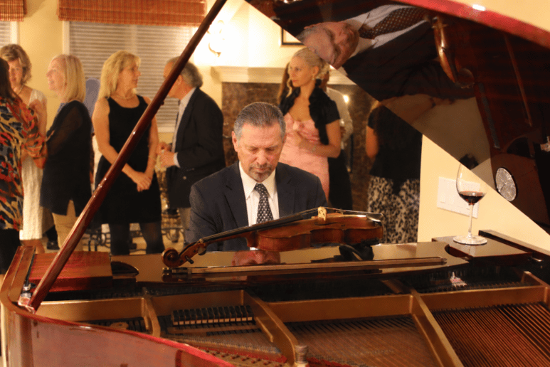 Gallery photo 1 of Smooth Jazz Piano