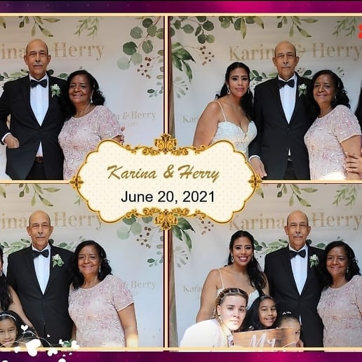Gallery photo 7 of Snap a Selfie Photo Booths
