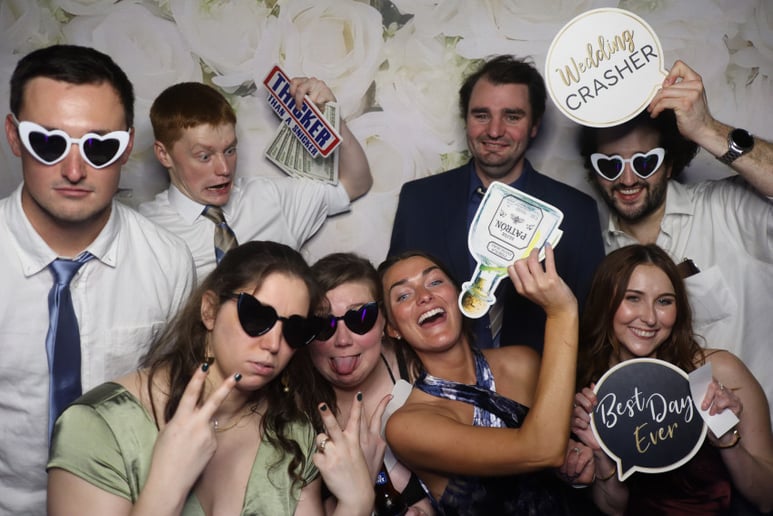 Gallery photo 10 of Snap and Sparkle Photo Booth