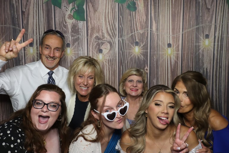 Gallery photo 1 of Snap and Sparkle Photo Booth