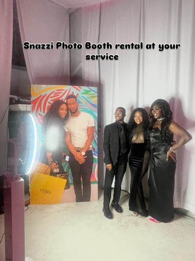 Gallery photo 1 of Snazzi 360 and Photo Booth rental