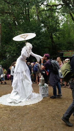 Gallery photo 5 of Snow, Living Statue