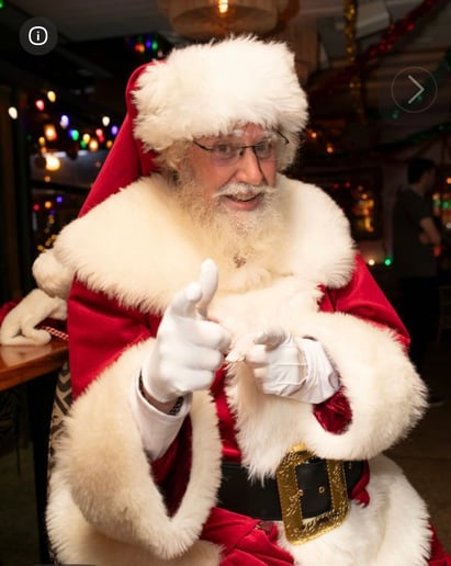 Gallery photo 2 of SoCal Hollywood Santa